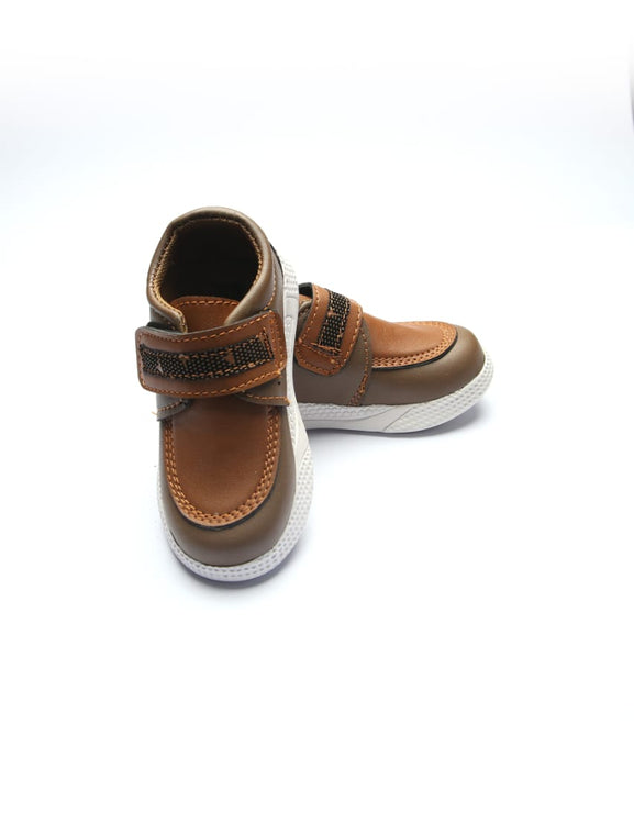 Sneaker 15324