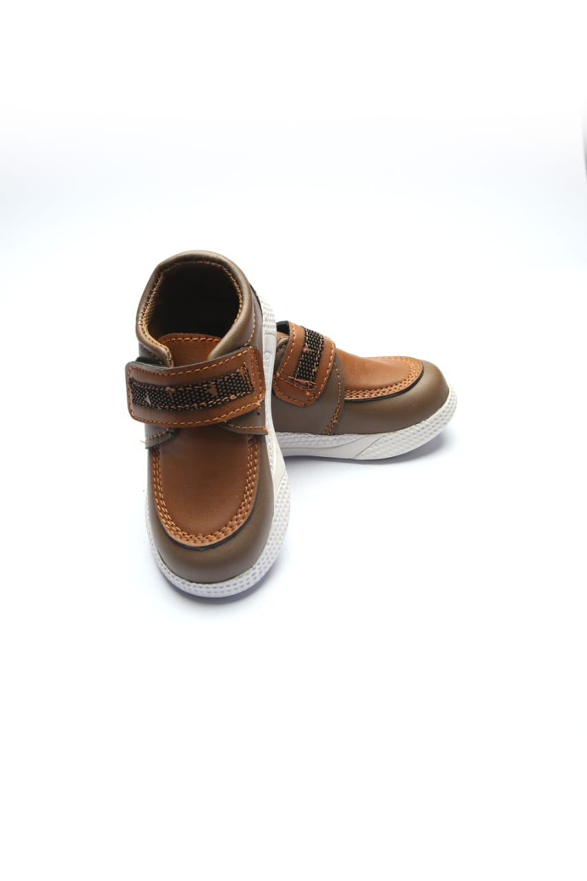 Sneaker 15324