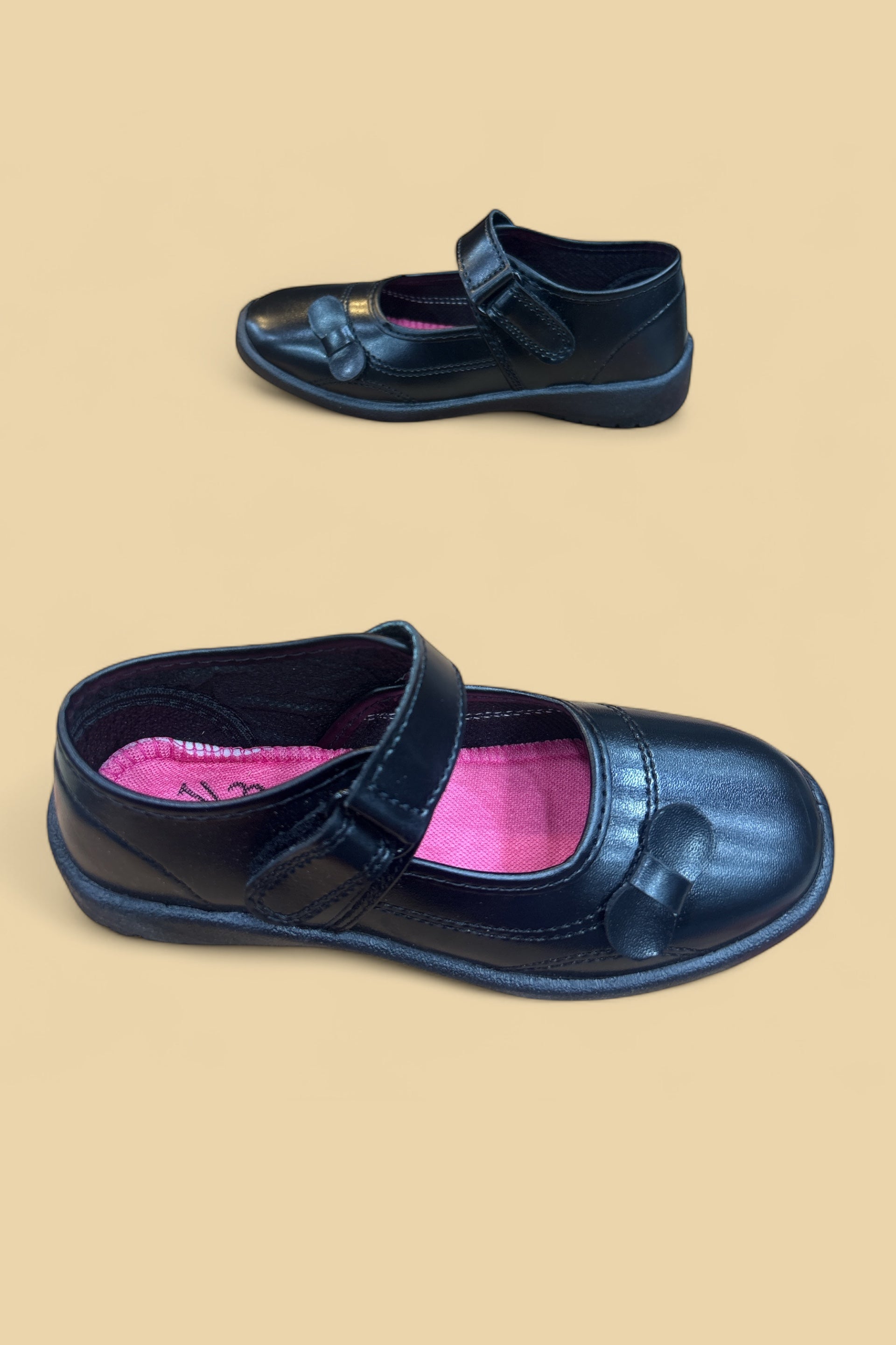 School shoes for girls