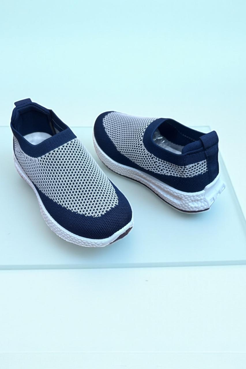 Zoomie Mesh Kids sneaker age