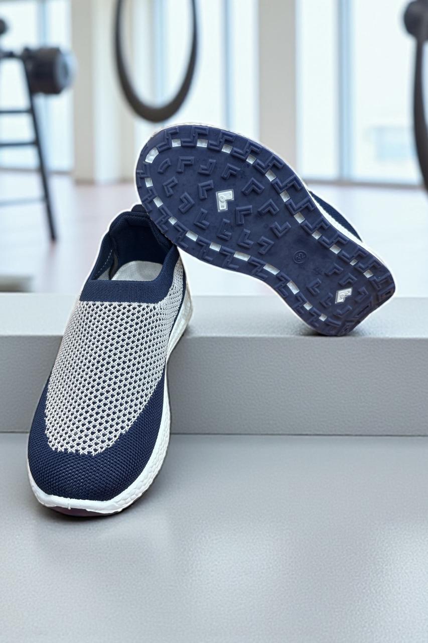 Zoomie Mesh Kids sneaker age