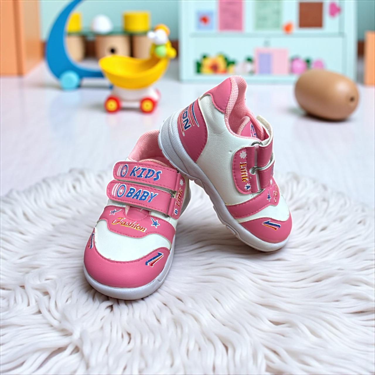 Baby sneaker for new born age (6 month to 2 years)