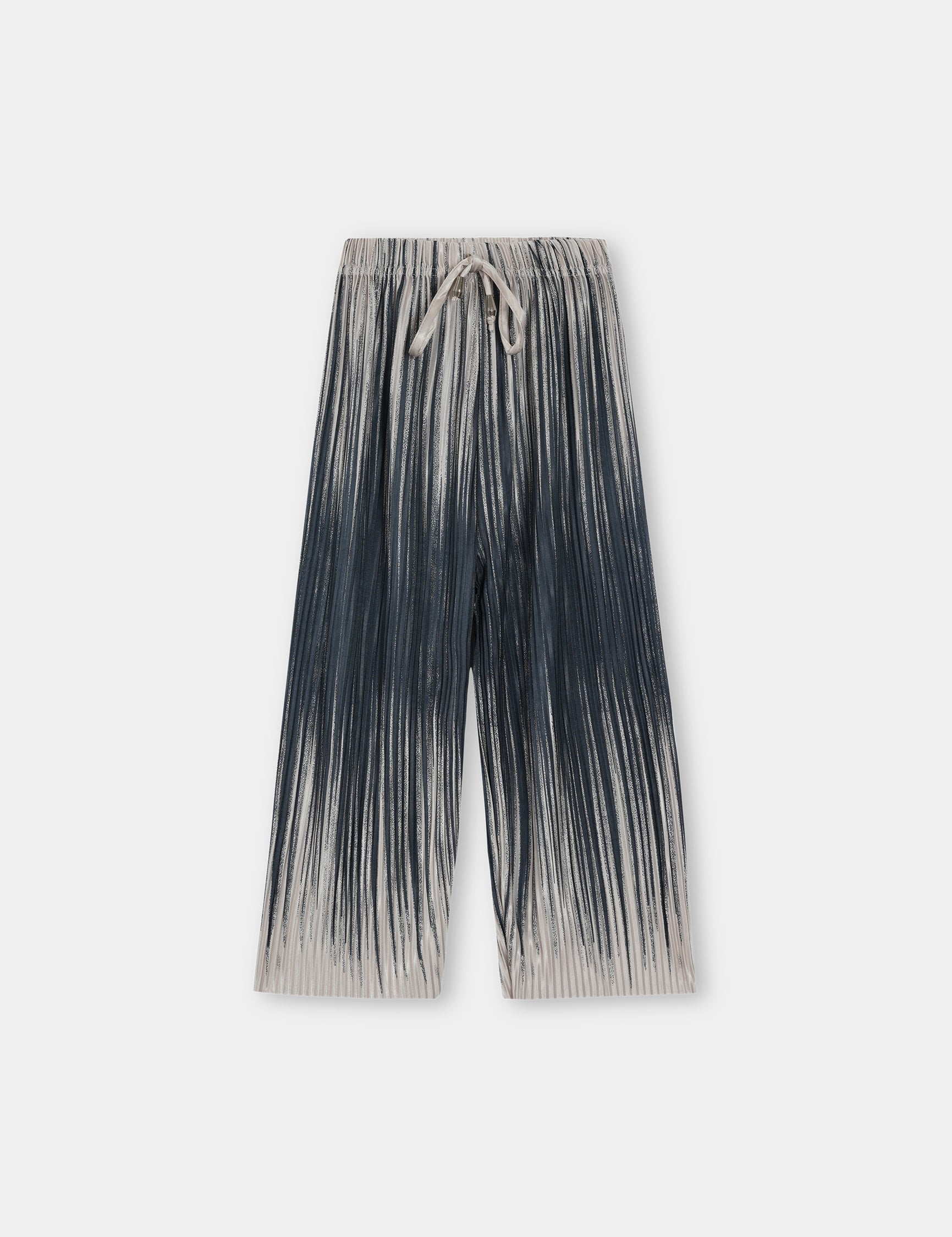 Girls Imported Pleated Skin And Black Trousers