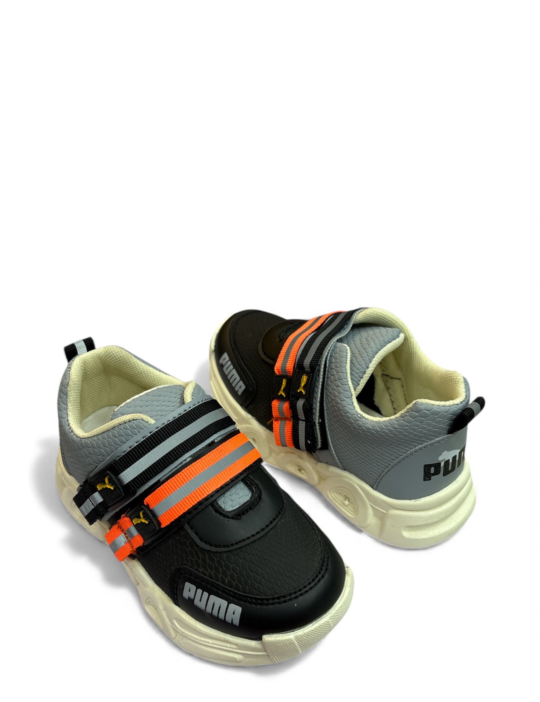 Import- Puma Poppers ed sneakers G-322