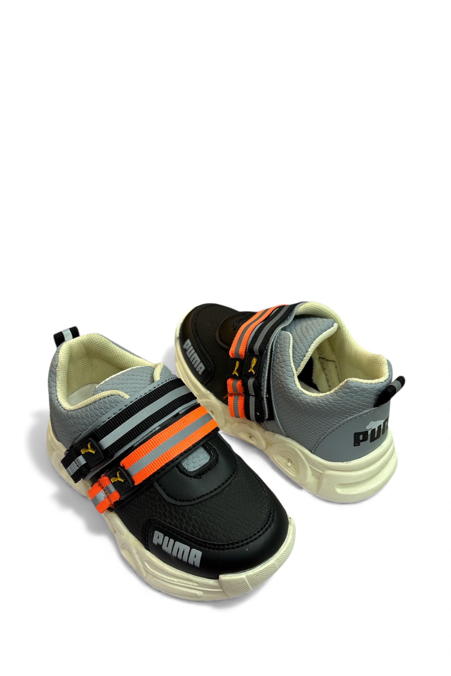 Import- Puma Poppers ed sneakers G-322