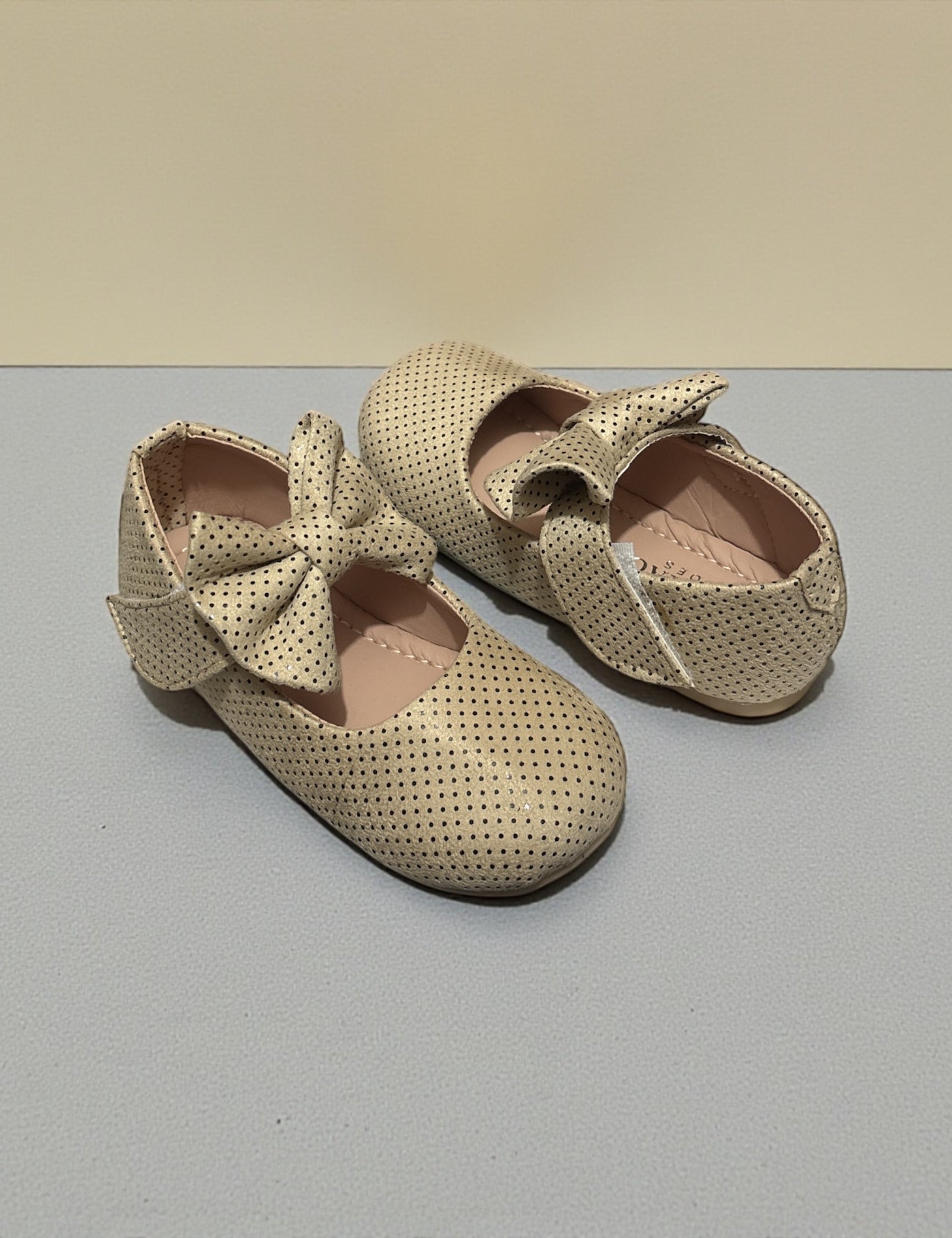 Girls fancy party shoes (age1 to 6)