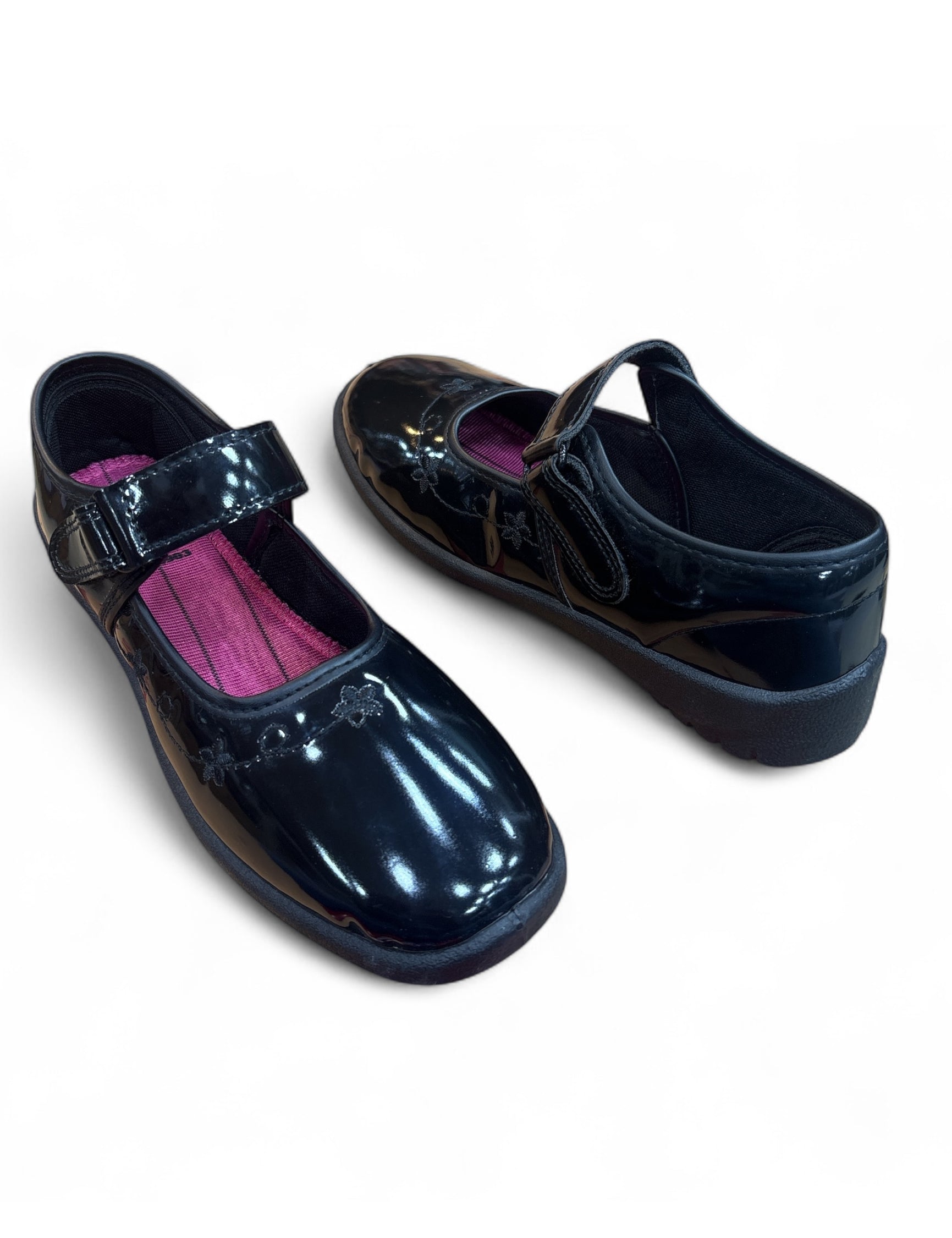 School shoes for girls