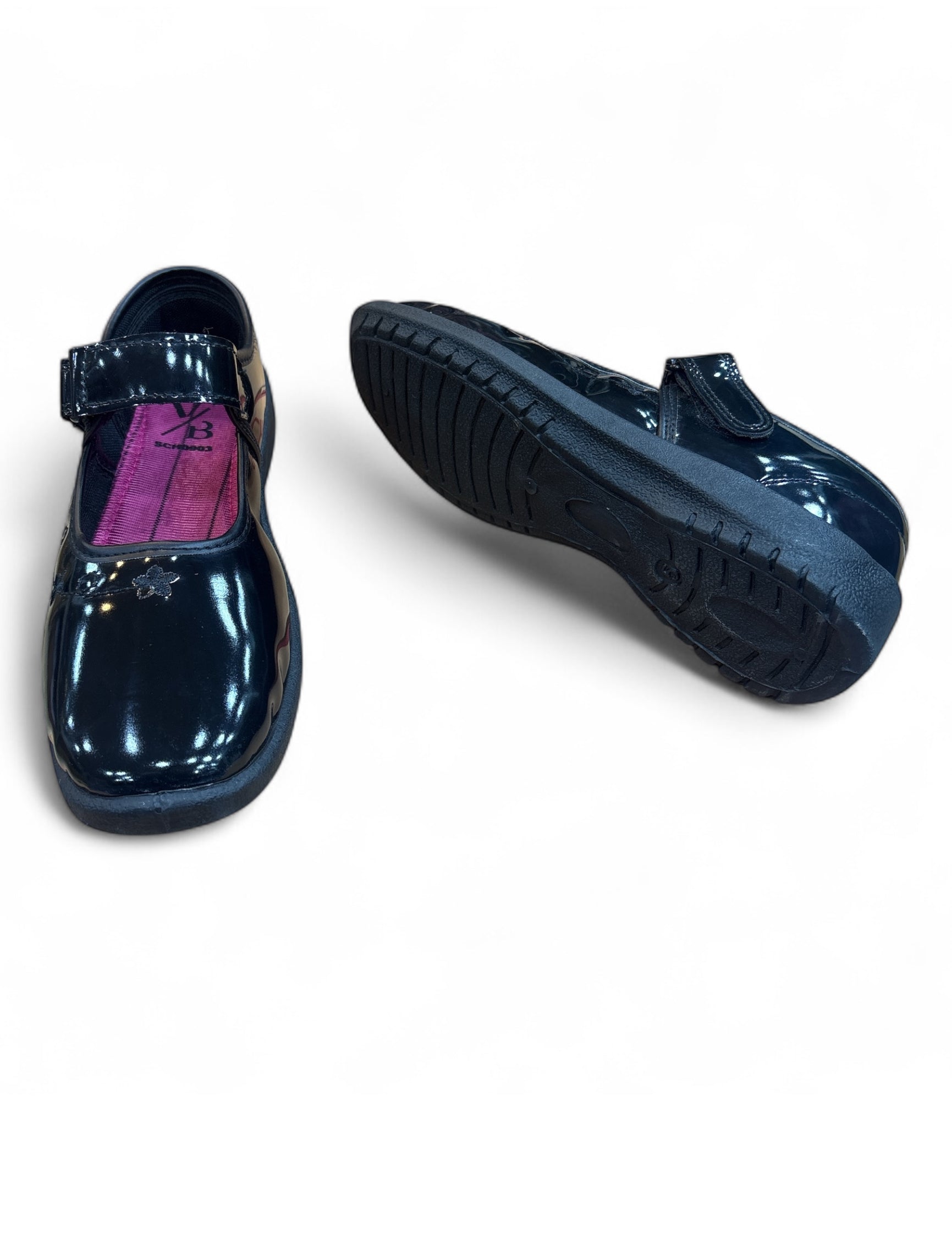 School shoes for girls