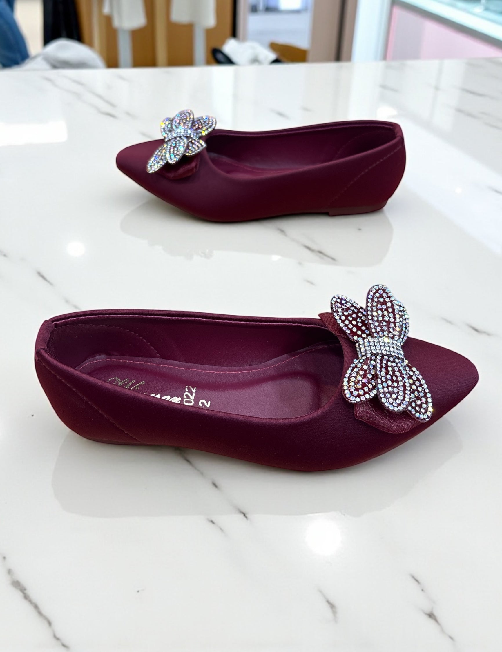 Girls fancy party shoes (age 6 to 12)