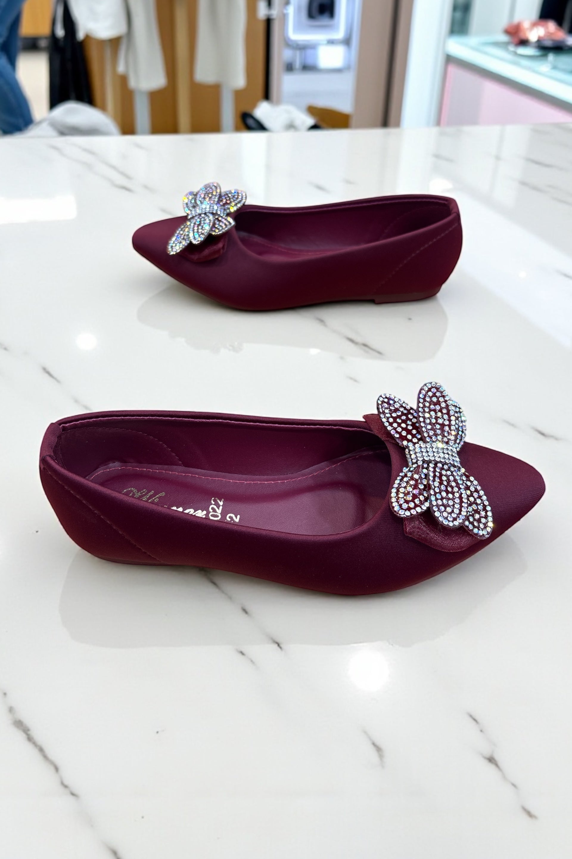 Girls fancy party shoes (age 6 to 12)