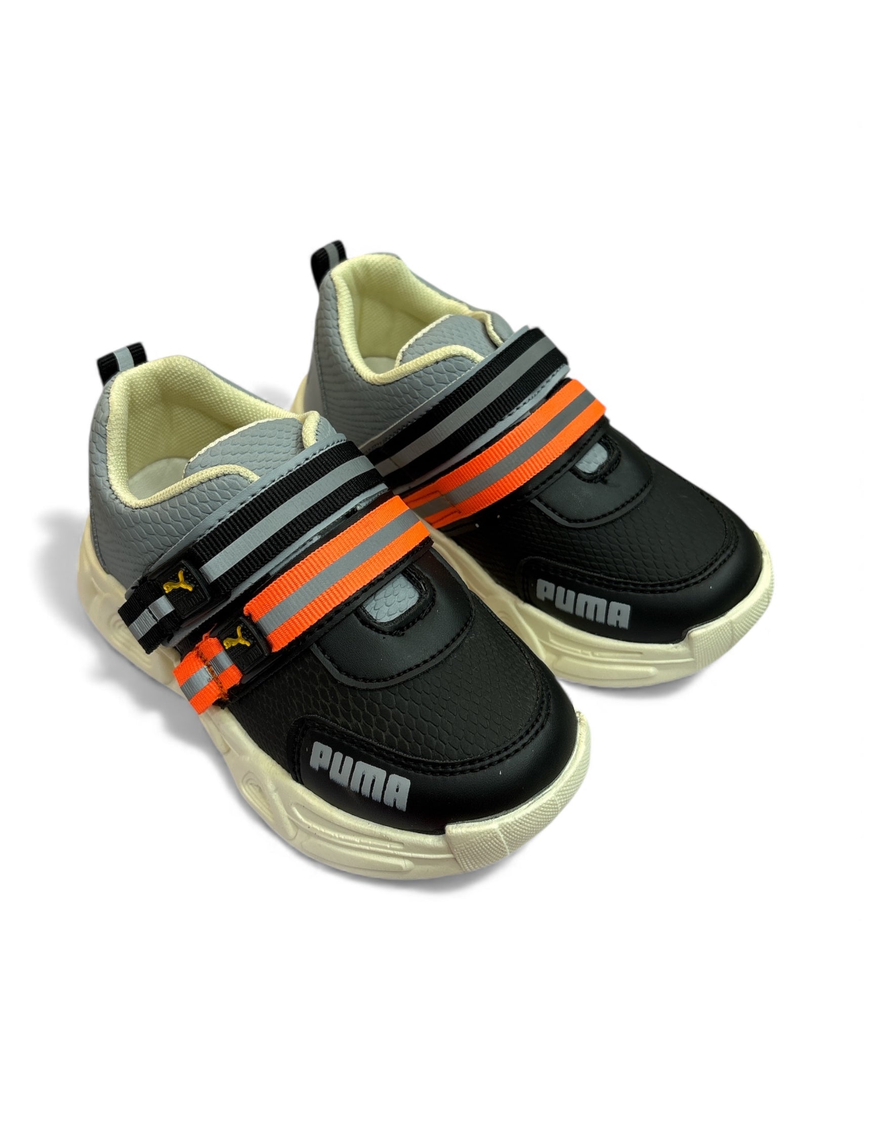 Import- Puma Poppers ed sneakers G-322
