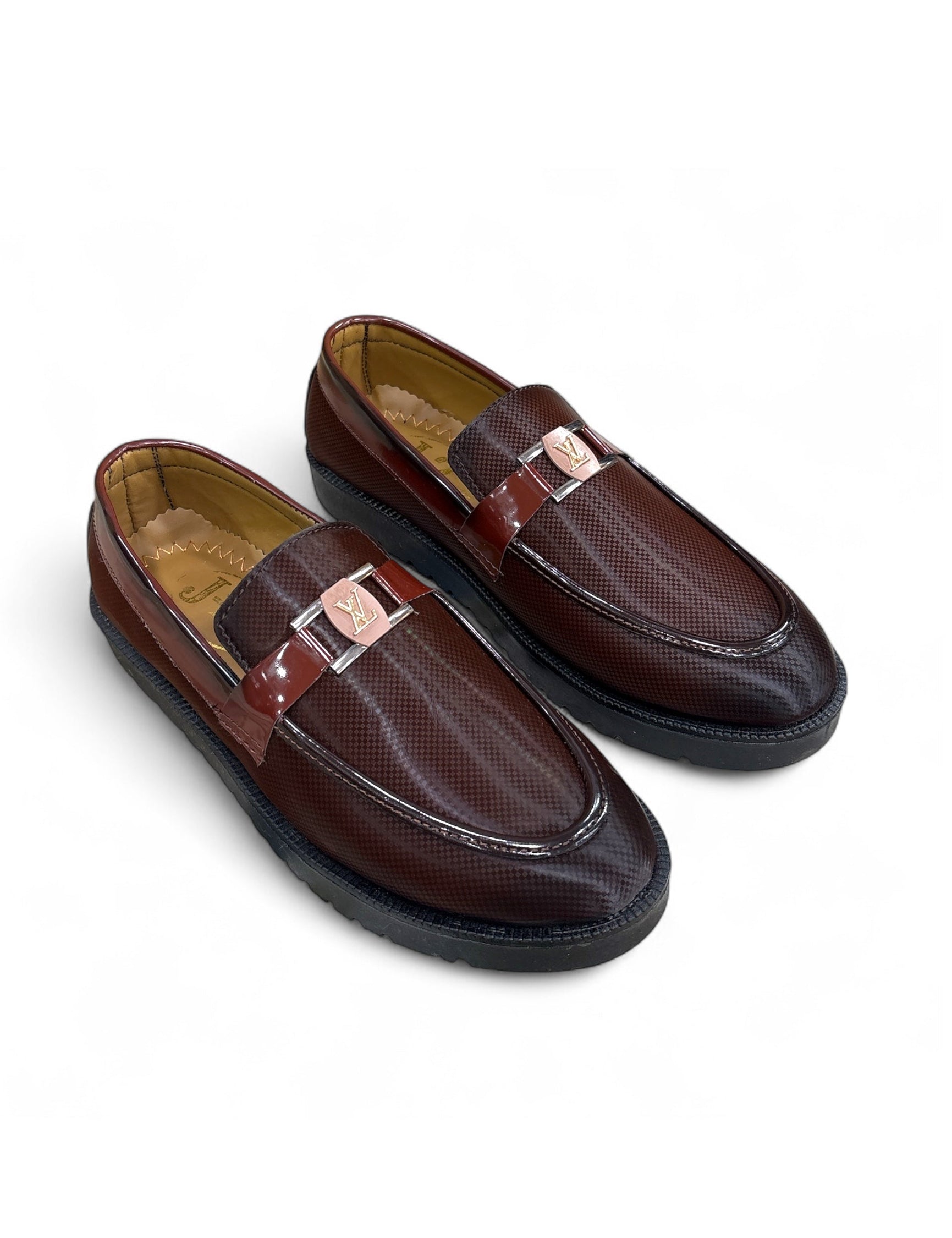 Men’s dress shoes in style