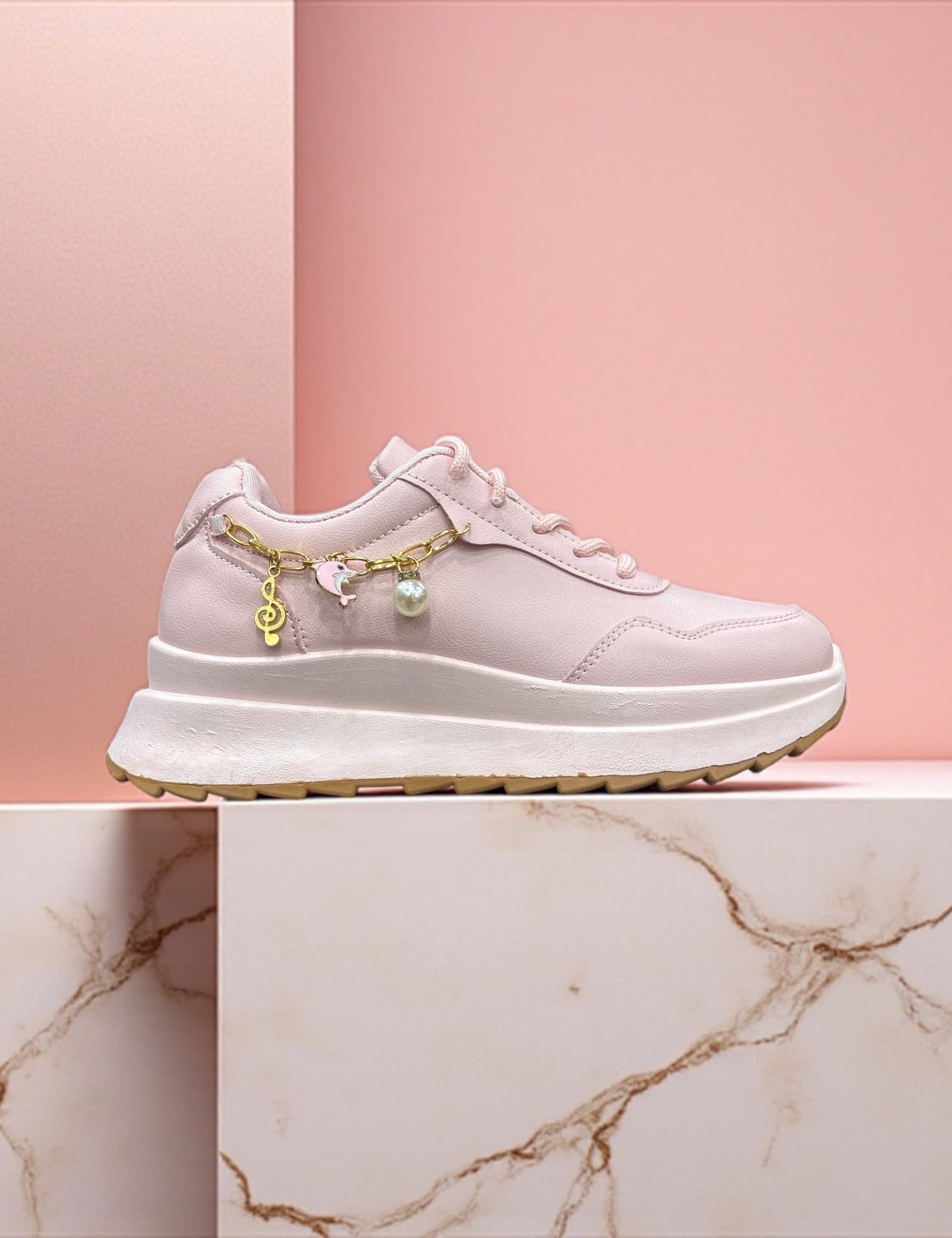 Ladies sneaker 5