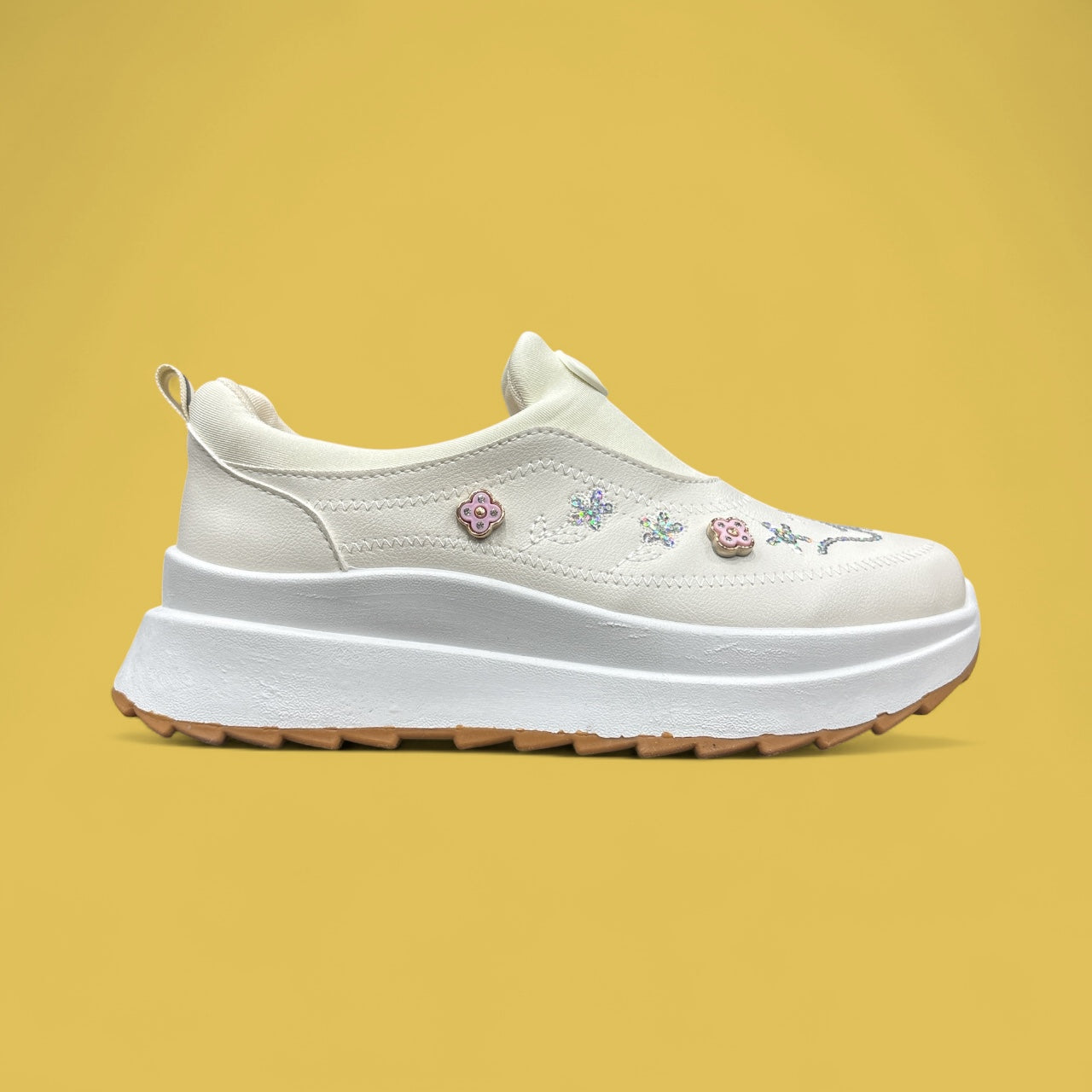 Ladies sneaker 3