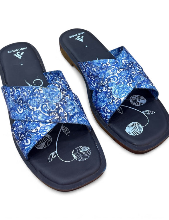 Ladies Casual sleaper waterproof with soft peddle