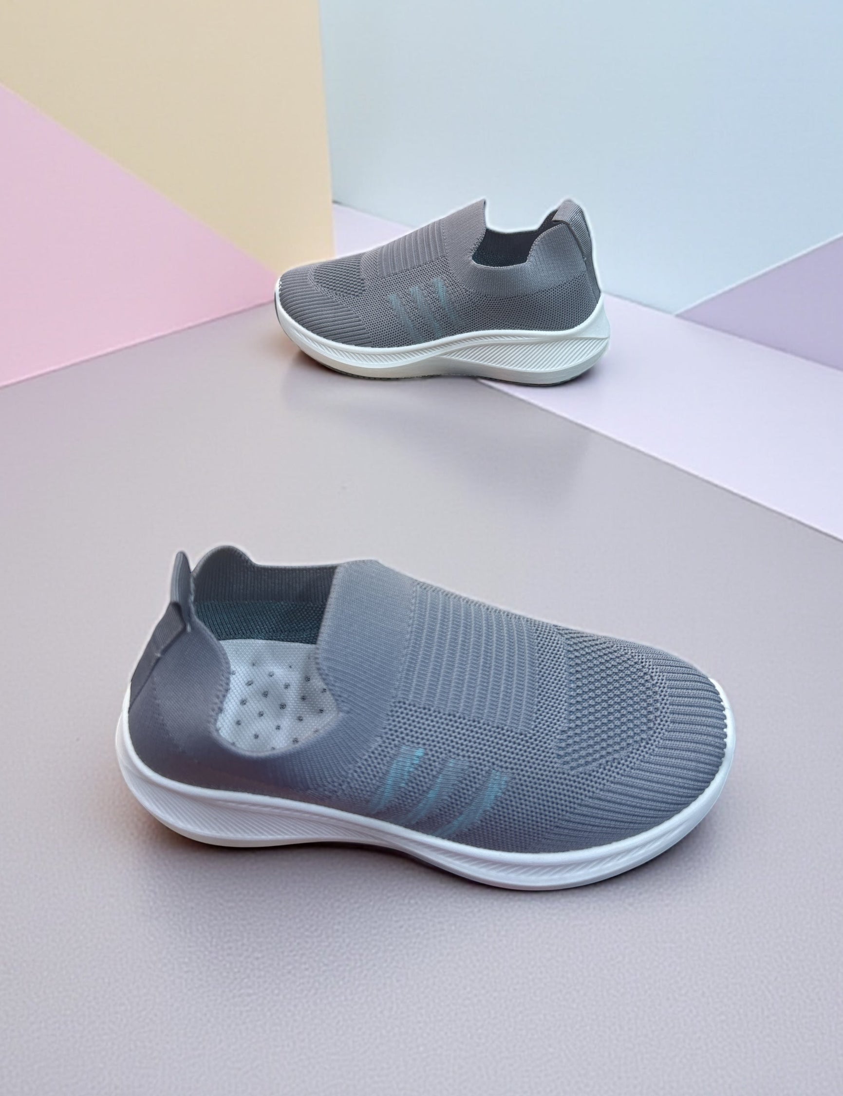 Ladies sneaker G115