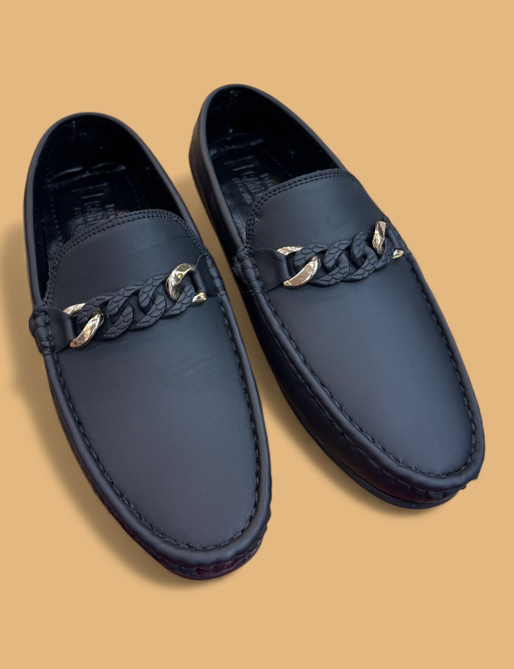 Men’s loafer in style