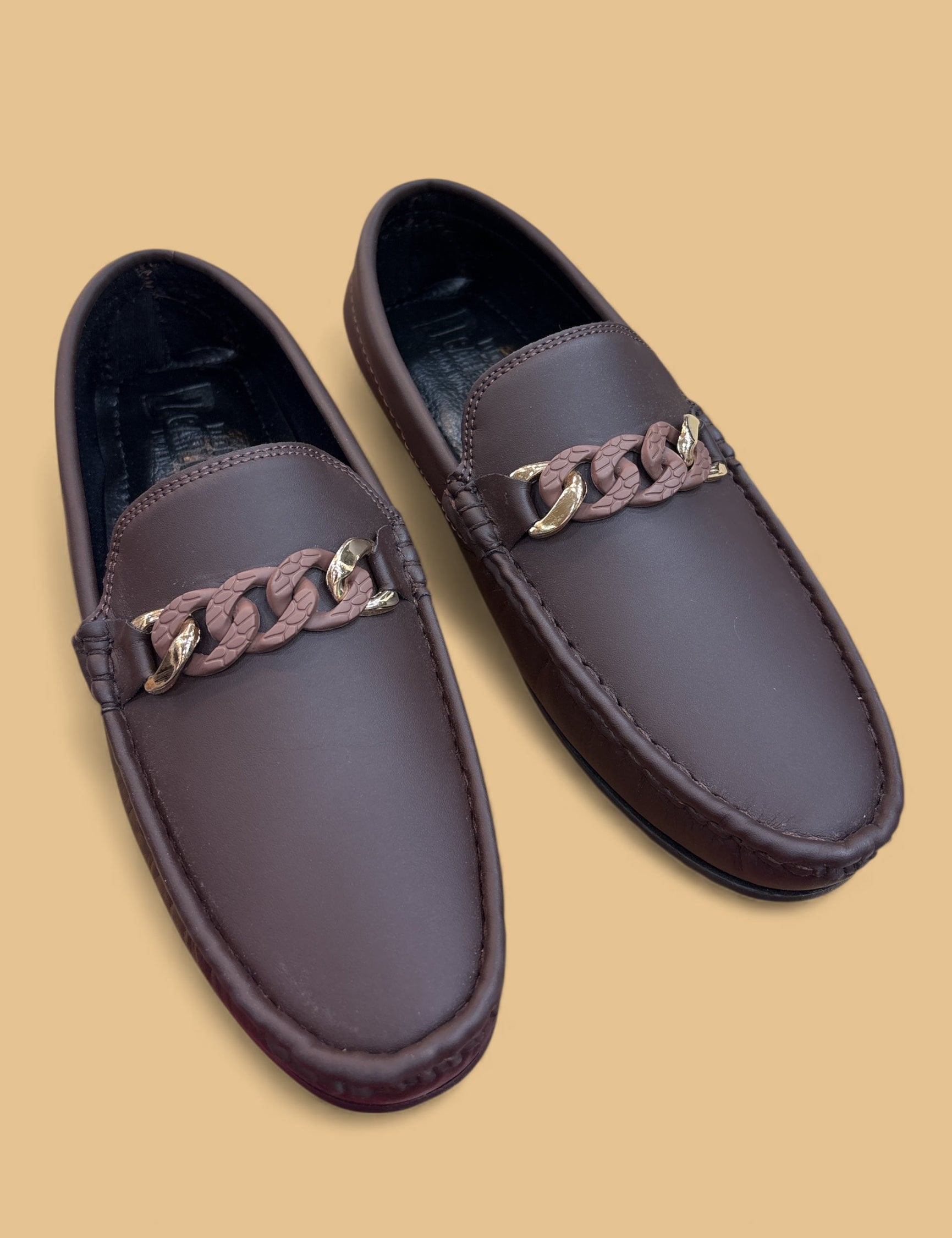 Men’s loafer in style