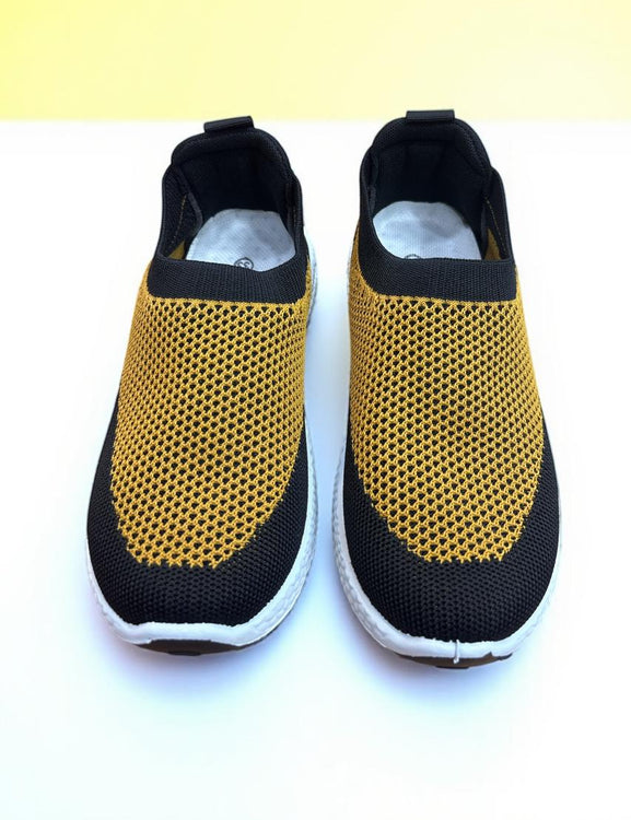 Zoomie Mesh Kids sneaker age