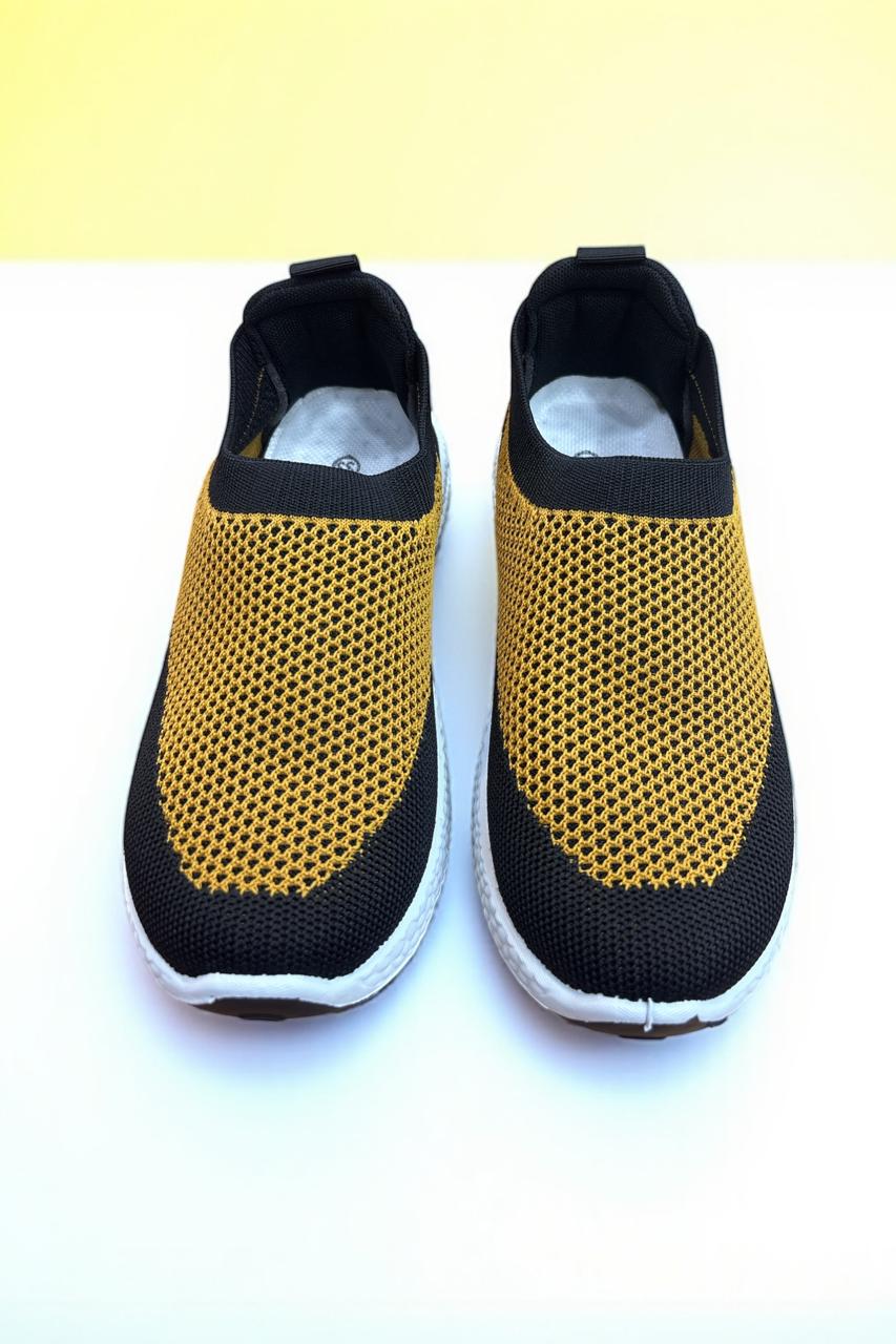 Zoomie Mesh Kids sneaker age