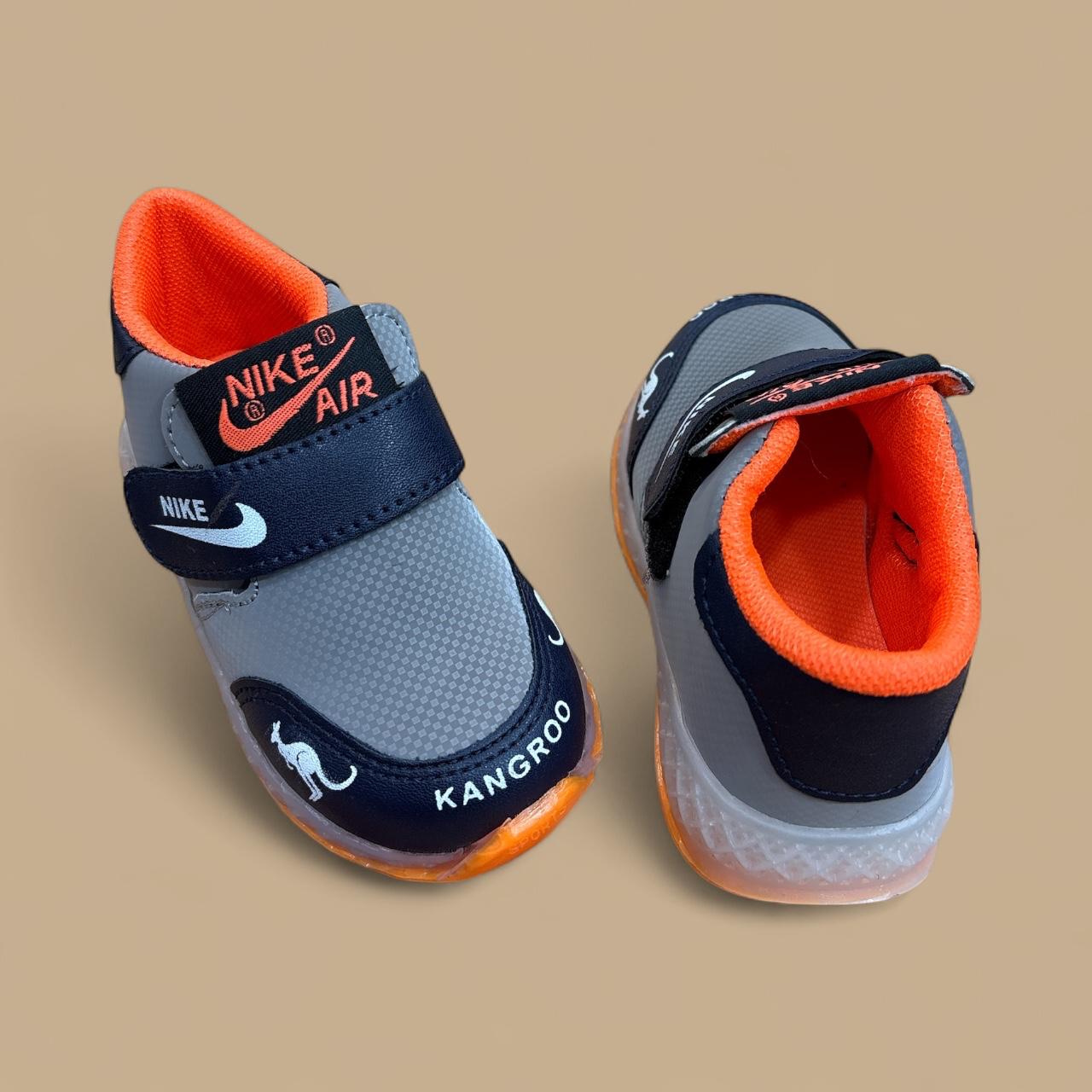 Zoomaroo Kids sneakers with light for new born age (6 month to 2 years) 15368