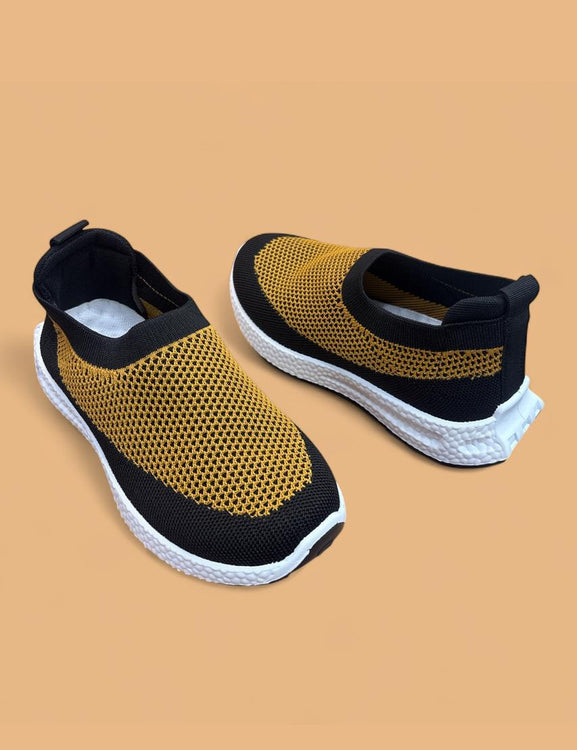 Zoomie Mesh Kids sneaker age