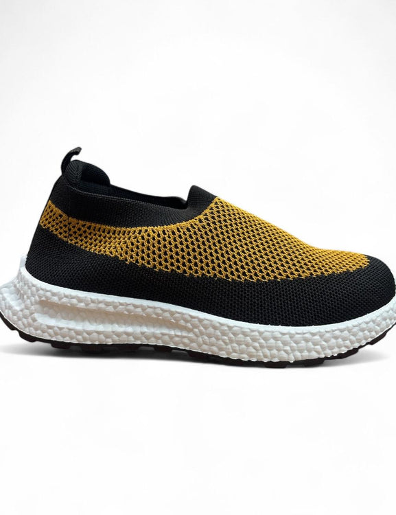 Zoomie Mesh Kids sneaker age