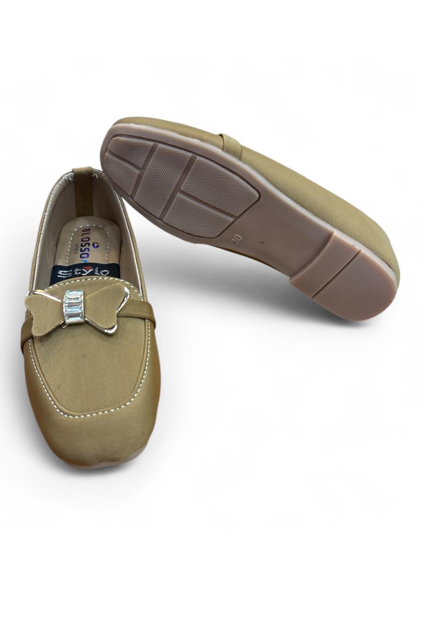 BowBelle Tan Girl pumps age (6 to 12)
